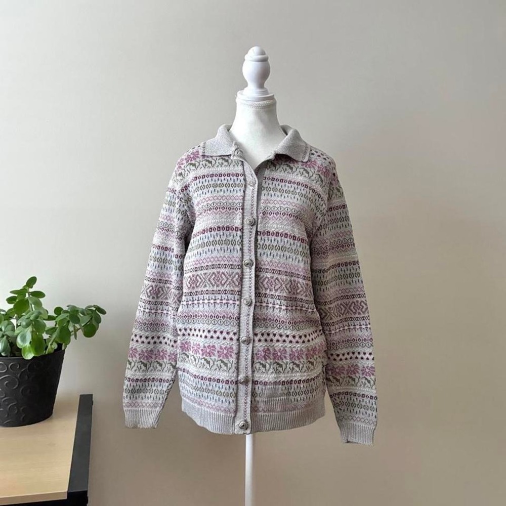 VINTAGE CARDIGAN